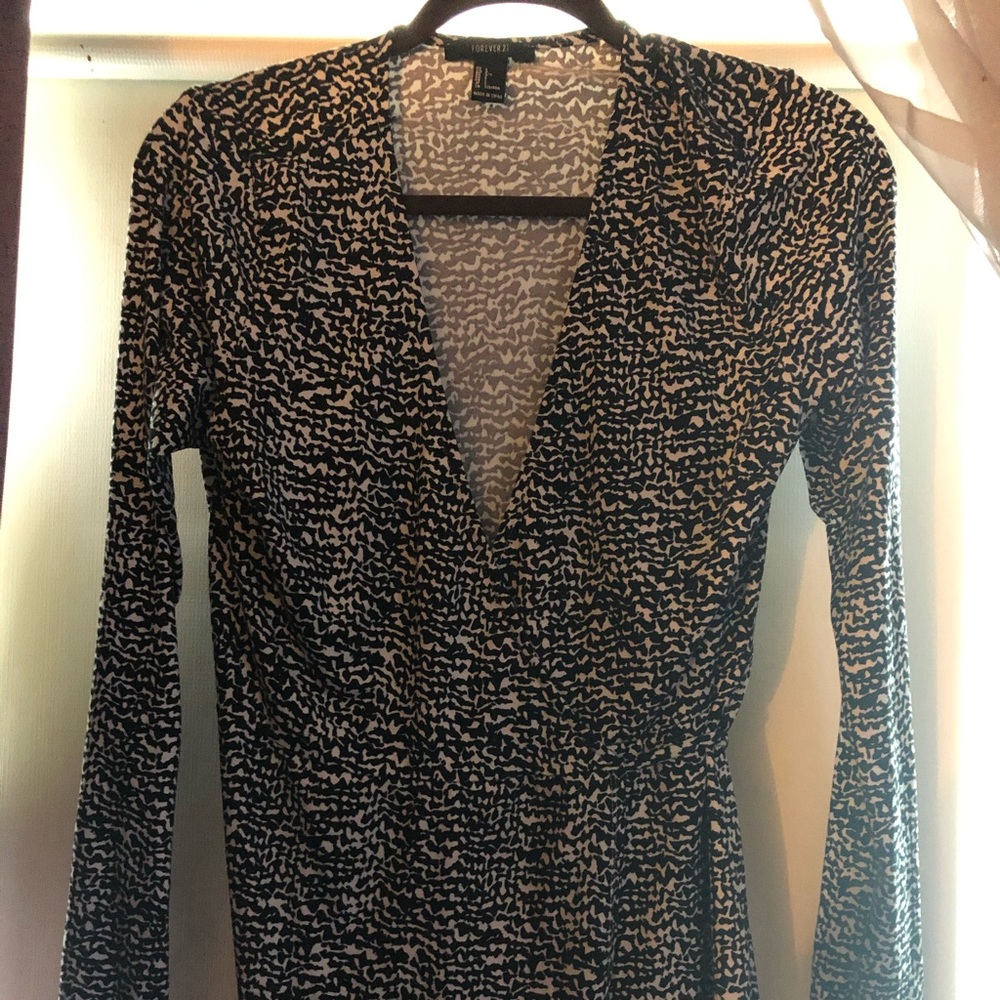 Black and white long sleeved dress